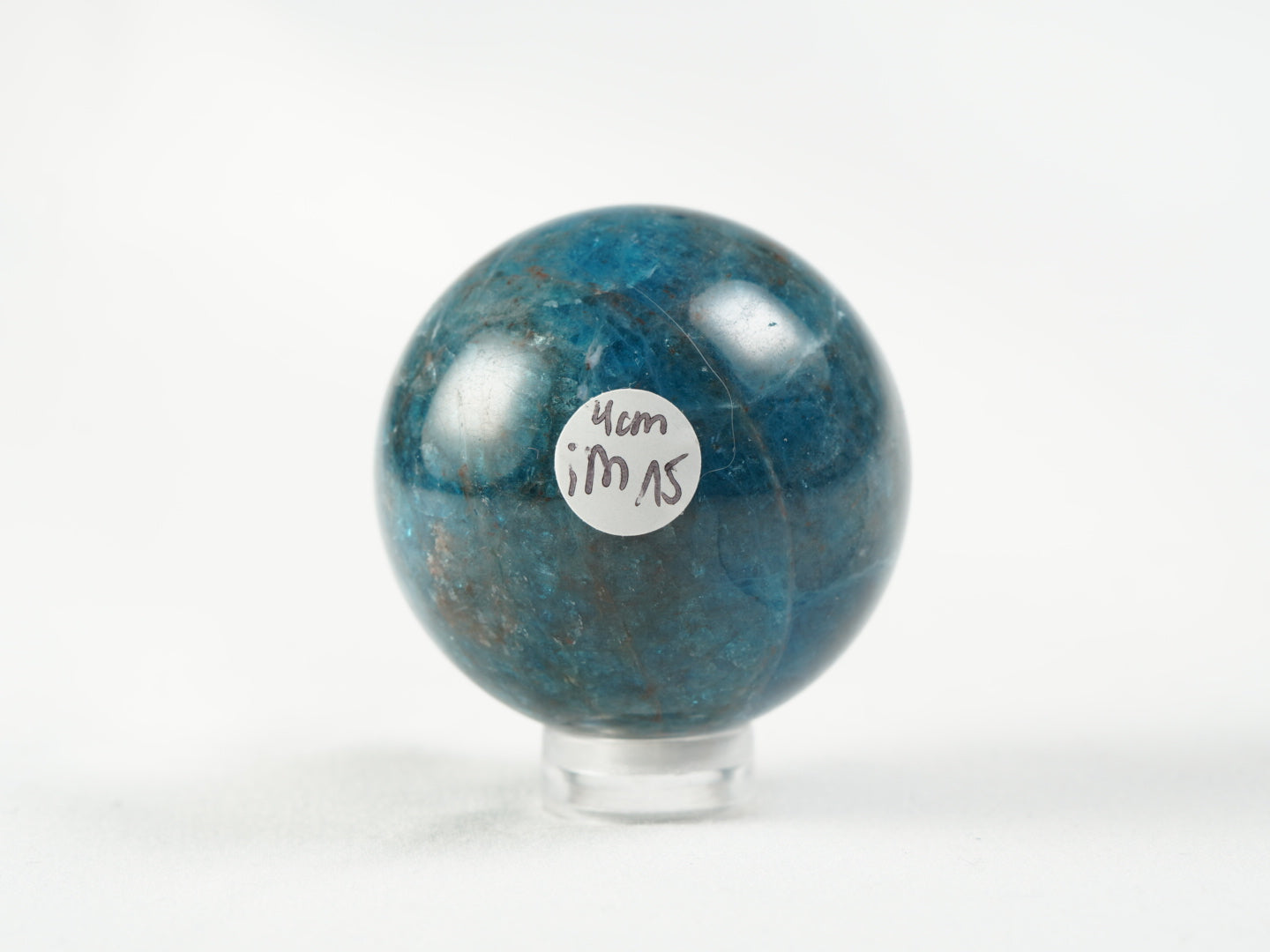 blaue Apatit Kugel