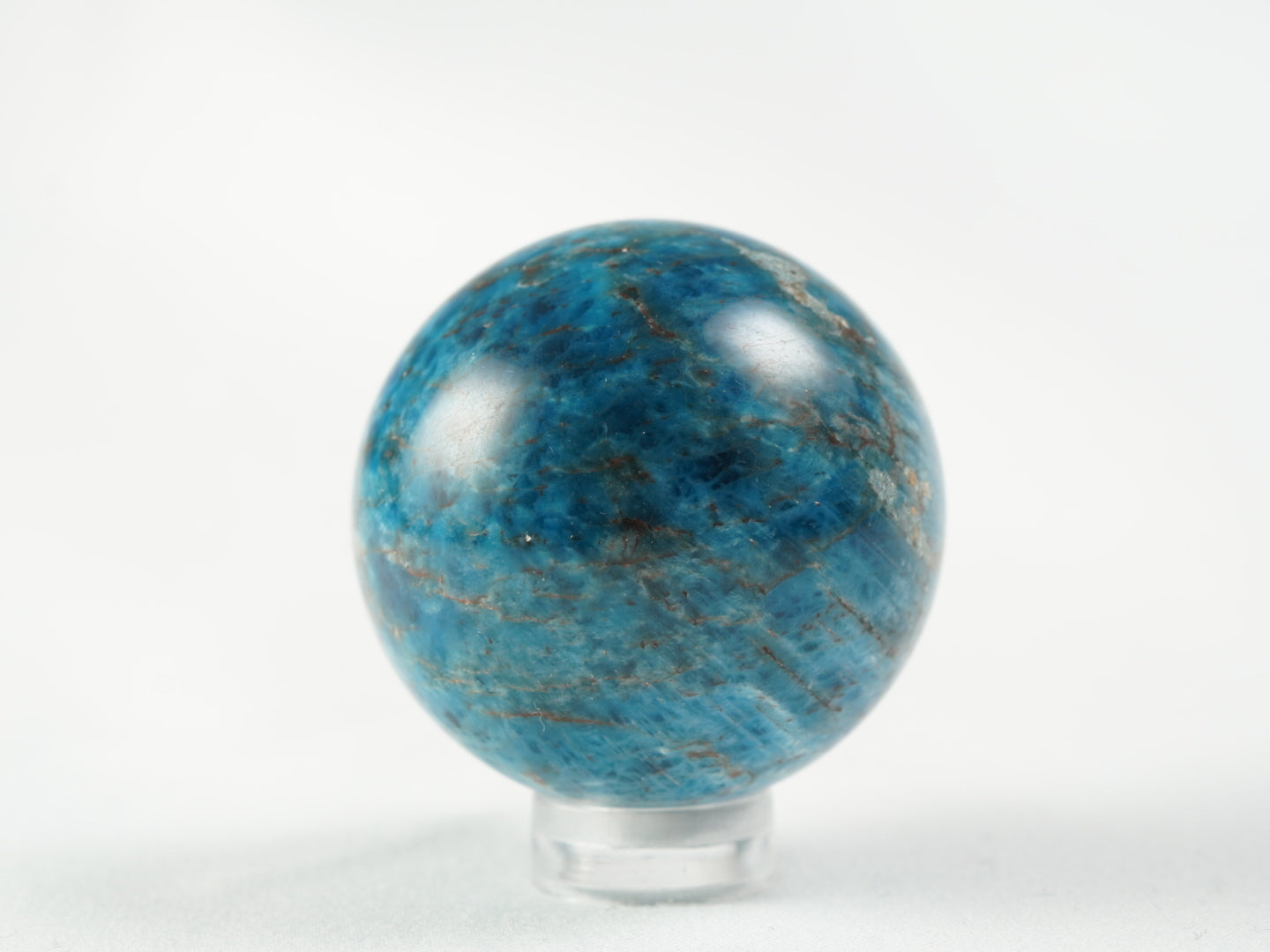 blaue Apatit Kugel