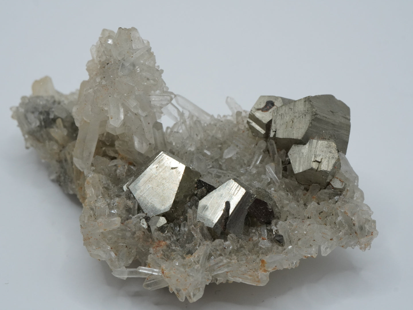 Bergkristall mit Pyrit Rohstein