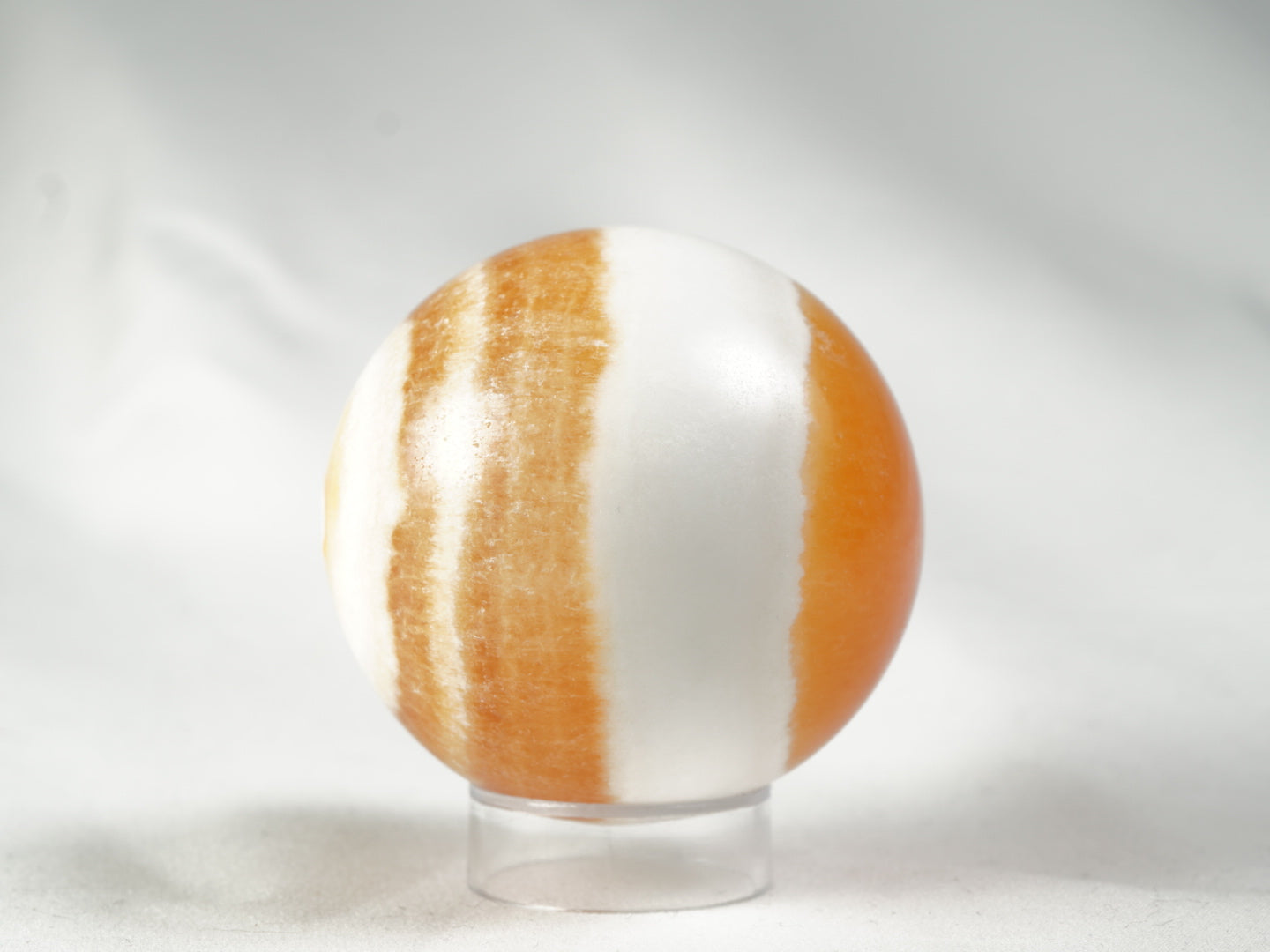 Orangencalcit Kugel