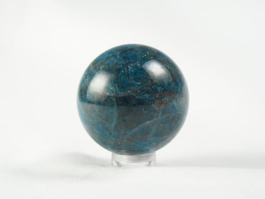 blaue Apatit Kugel
