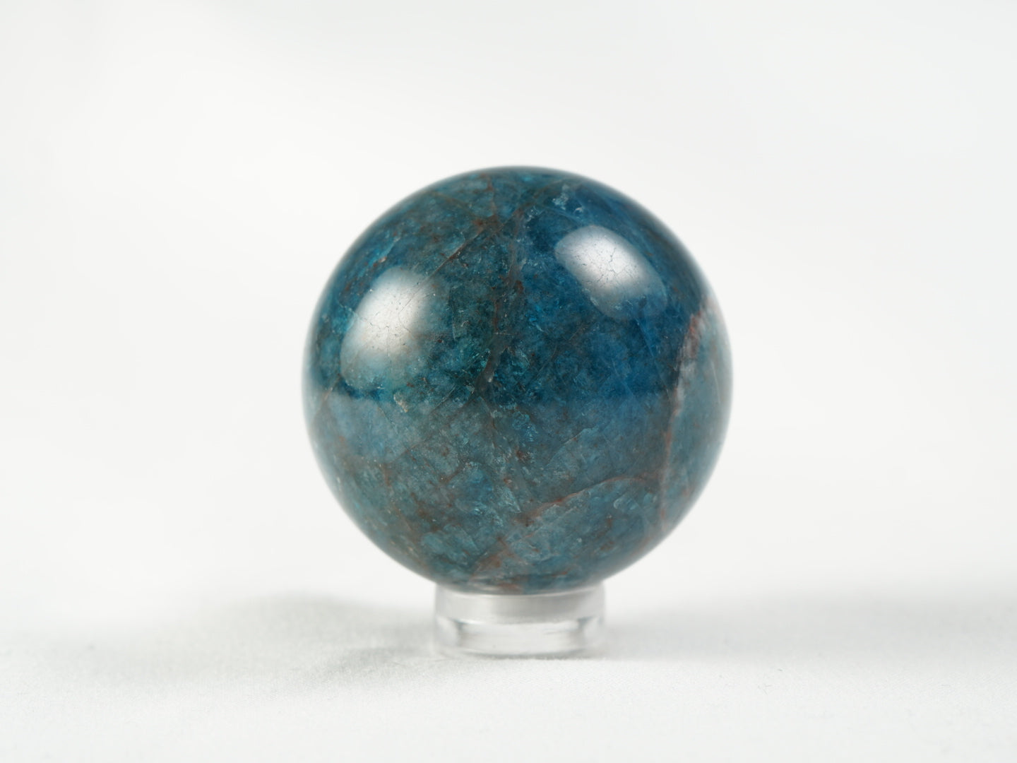 blaue Apatit Kugel